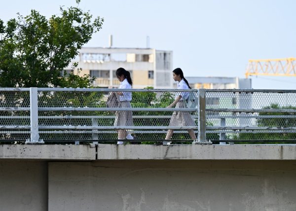 内地普通学生转学香港:进入Band1中学的两大有效路径